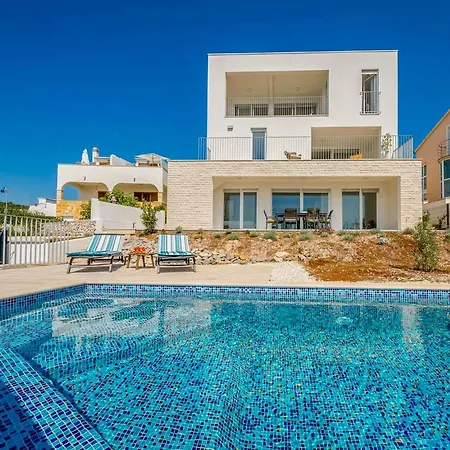 Villa Rogoznica Sleeps 12 With Pool Air Con And Wifi *