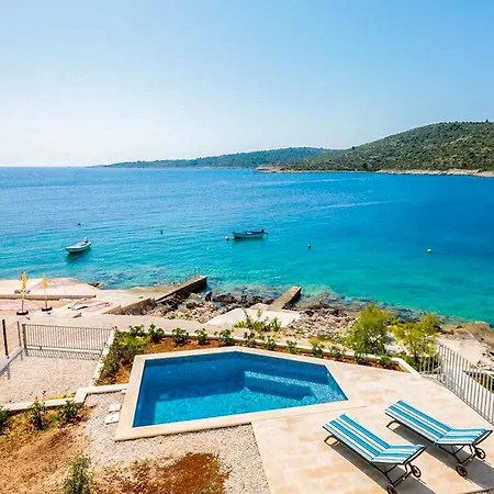 Rogoznica Sleeps 12 With Pool Air Con And Wifi Rogoznica (Sibenik-Knin)